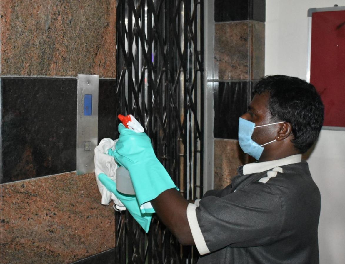 Hotel Sahasra Residency Tirupati Esterno foto